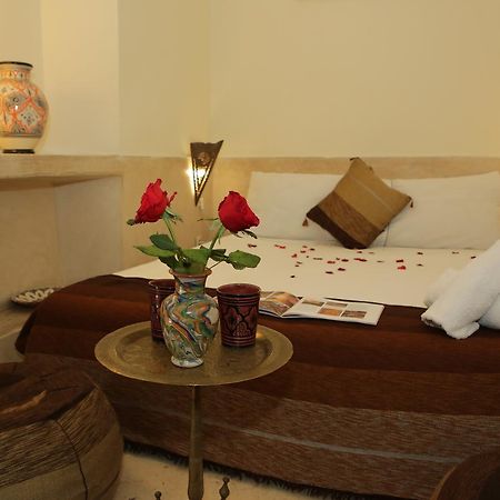 Riad White Flowers Marrakesh Exteriör bild
